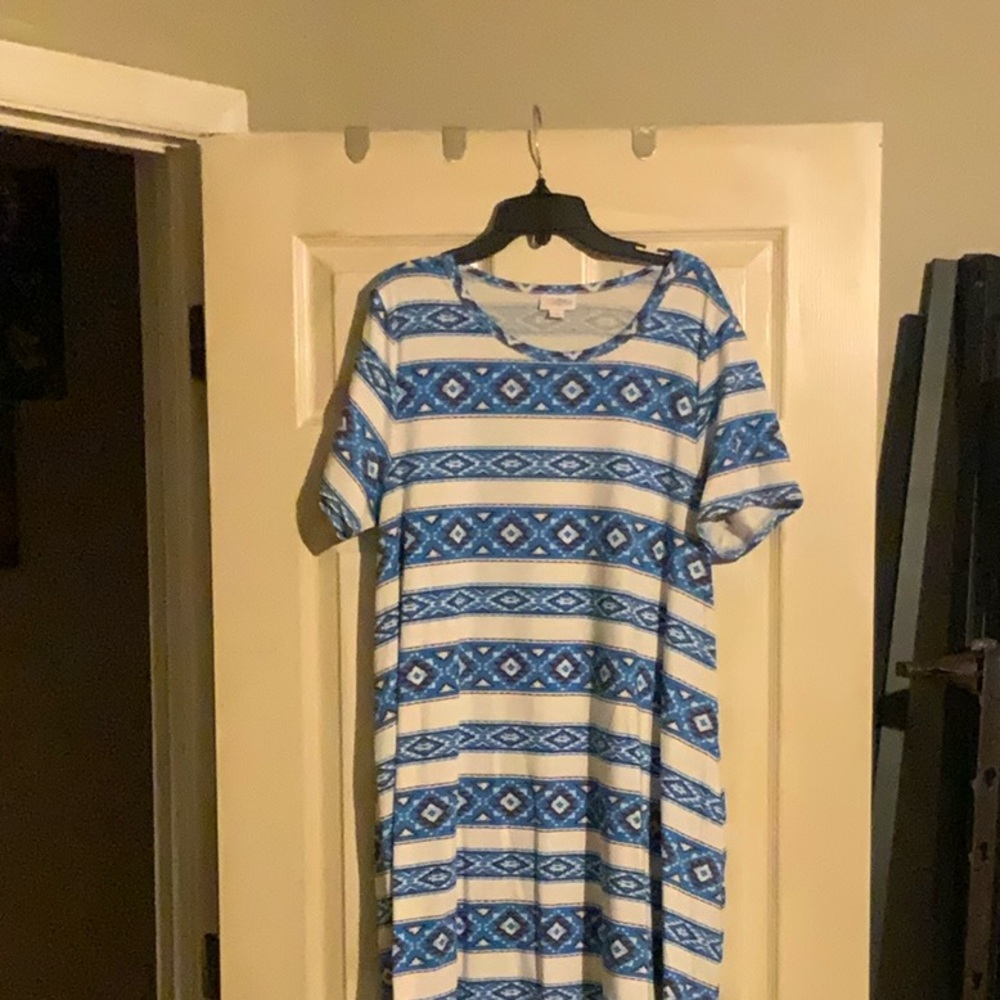 LuLaRoe Blue and White Knee-Length A-Line Dress with Short Raglan Sleeves
